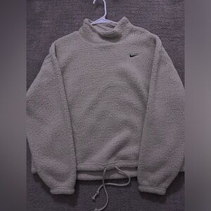 Nike Therma-Fit Sweatshirt